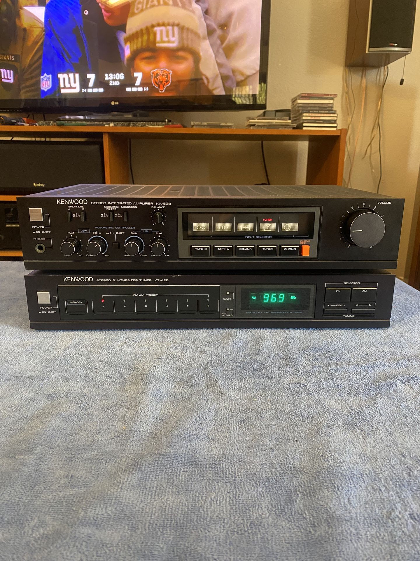 Kenwood KA-52B stereo integrated amplifier & KT-42B Tuner