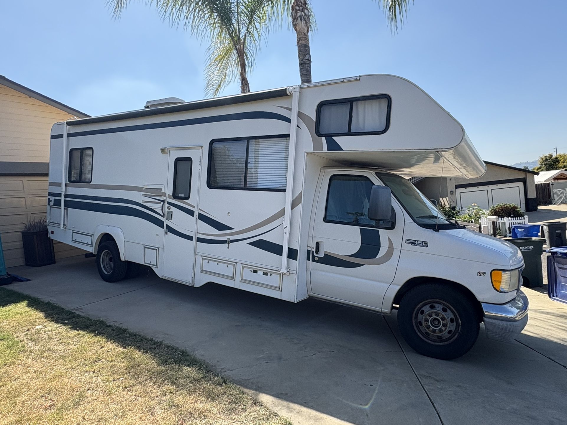 2000 Fleetwood Tioga Class C Motorhome β Sleeps 8 β Renovated & Road-Ready! ποΈ