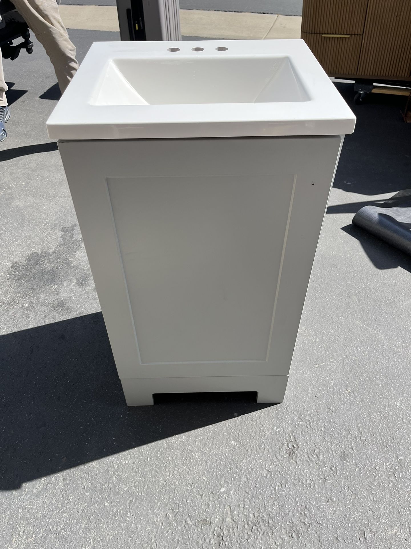 18.5in light gray vanity