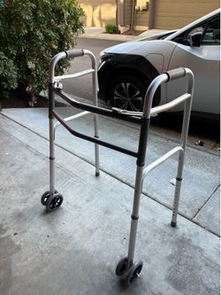 Adult walker