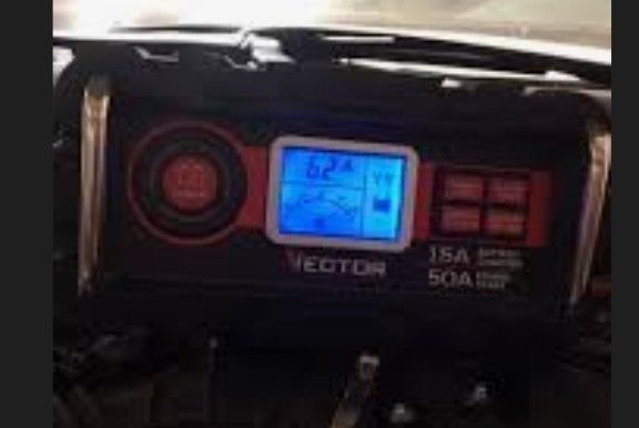 Vector 15 Amp Automatic 12V Battery Charger