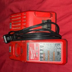 Milwaukee Battery Charger 