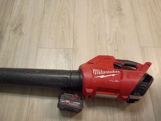 Milwaukee brand blower With its battery