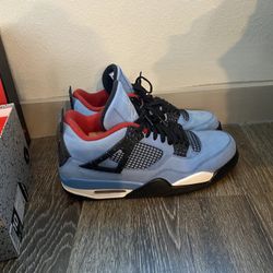 Jordan 4 Retro Travis Scott “Cactus Jack” - Size 10