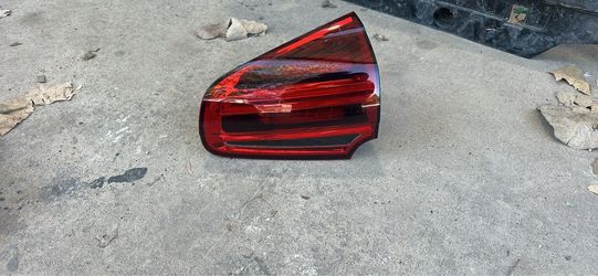2015-2018 Porsche Cayenne Right Inner Tail Light Assembly