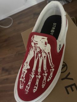 STRAYE X-Ray Crimson Cream Suede