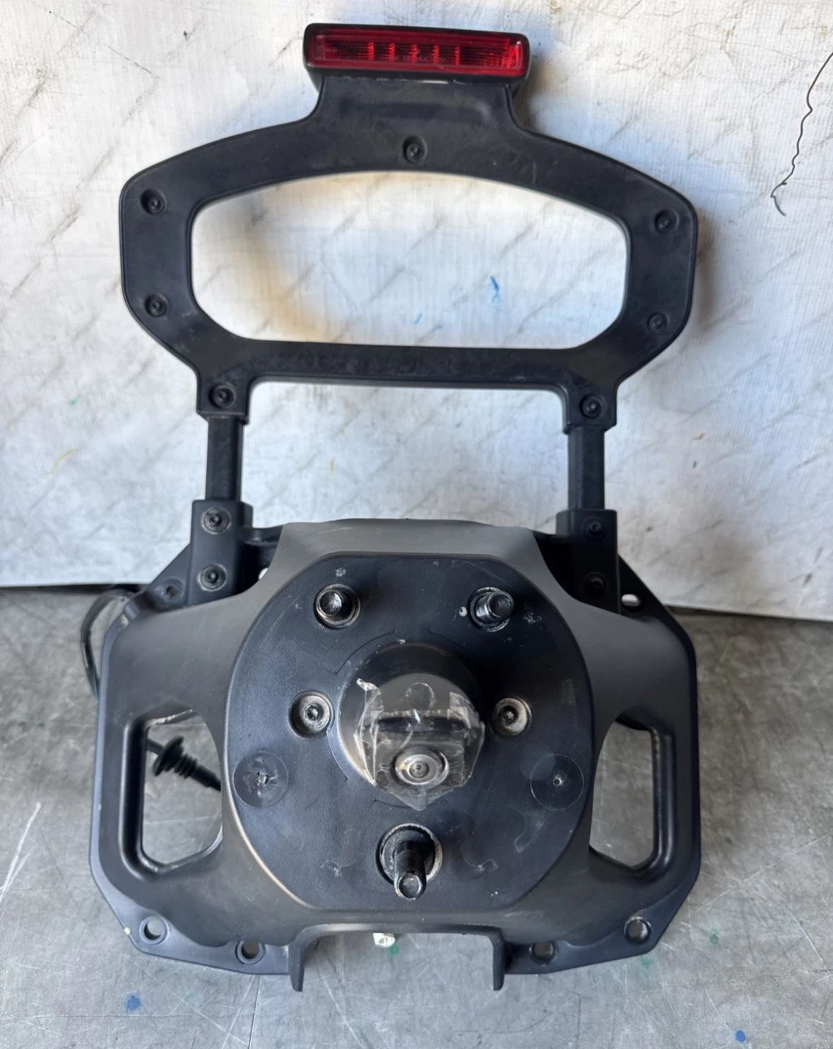 2018-2023 JEEP WRANGLER SPARE TIRE CARRIER MOUNT BRACKET W/CAMERA OEM #6005
