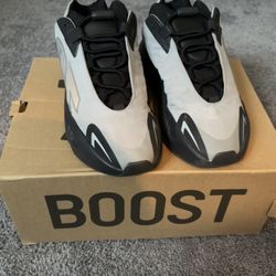 Yeezy Boots 700 Metallic