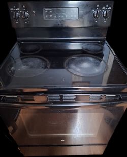 Electric Oven with Stove – Good Working Condition