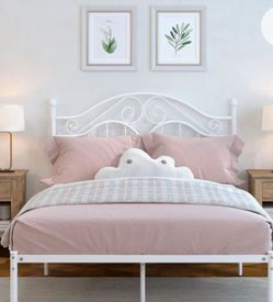 Beautiful white Alecia Full size bedframe