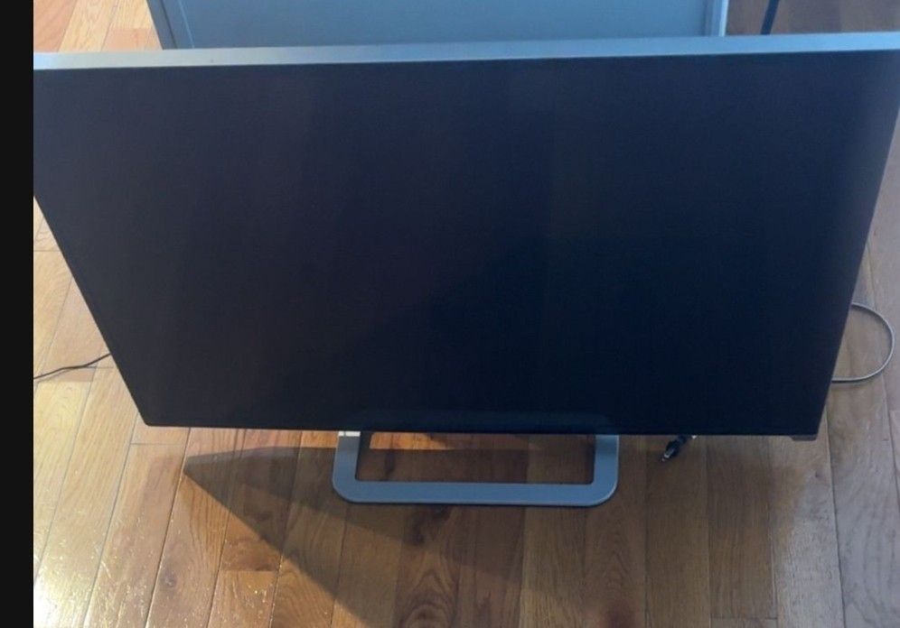 Vizio 40” Smart TV HDTV M401i-A3 