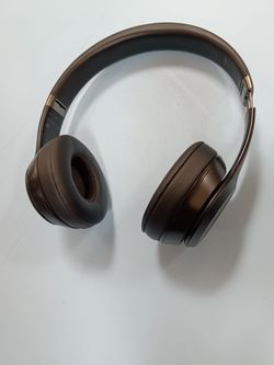 Beats Solo 4s FOR unlocked iphone