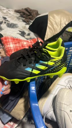 soccer shoes