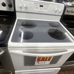 White Frigidaire Electric Stove