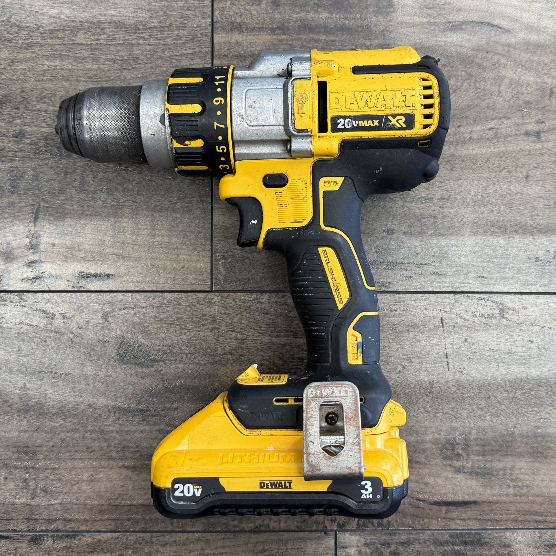 Dewalt DCD985 20V Brushless 1/2” Cordless Hammer Drill