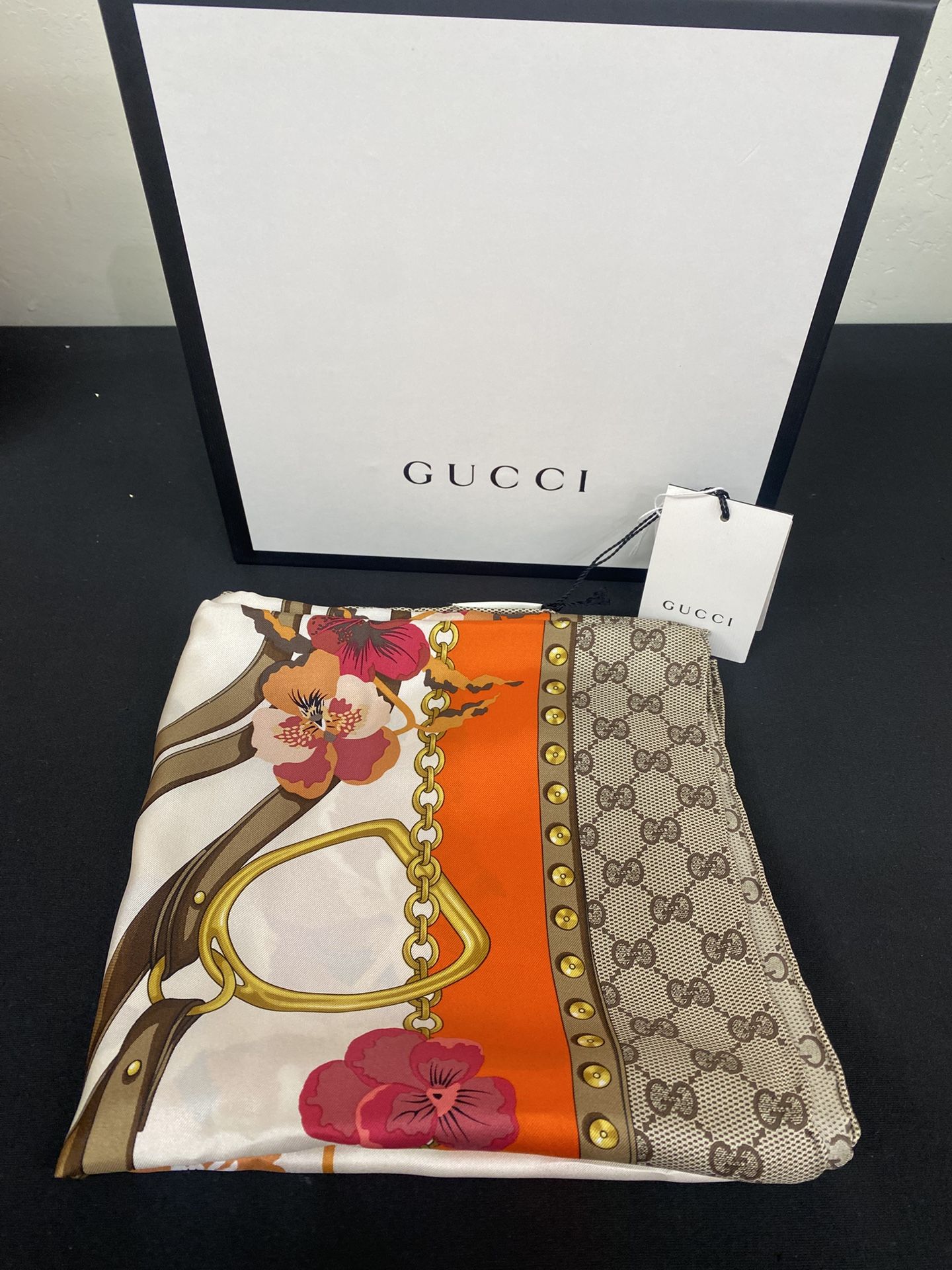 GUCCI SILK PANSHIE SCARF