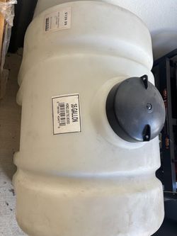 35-gallon water tank available for sale