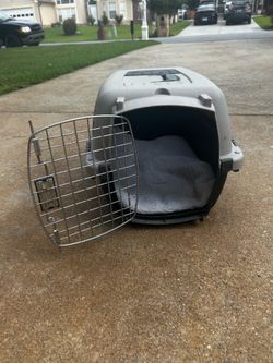 Hard Shell Pet Crate/Carrier