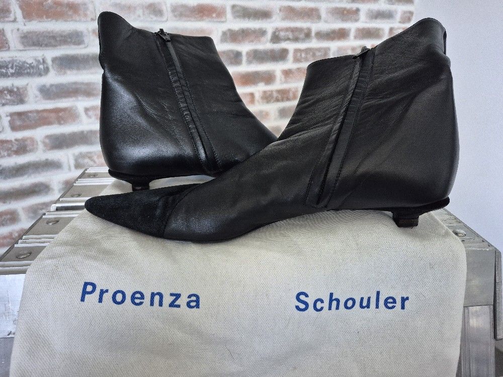 Gorgeous Proenza Schooler Black Leather& Suede Boots Fits Size 8 /8.5
