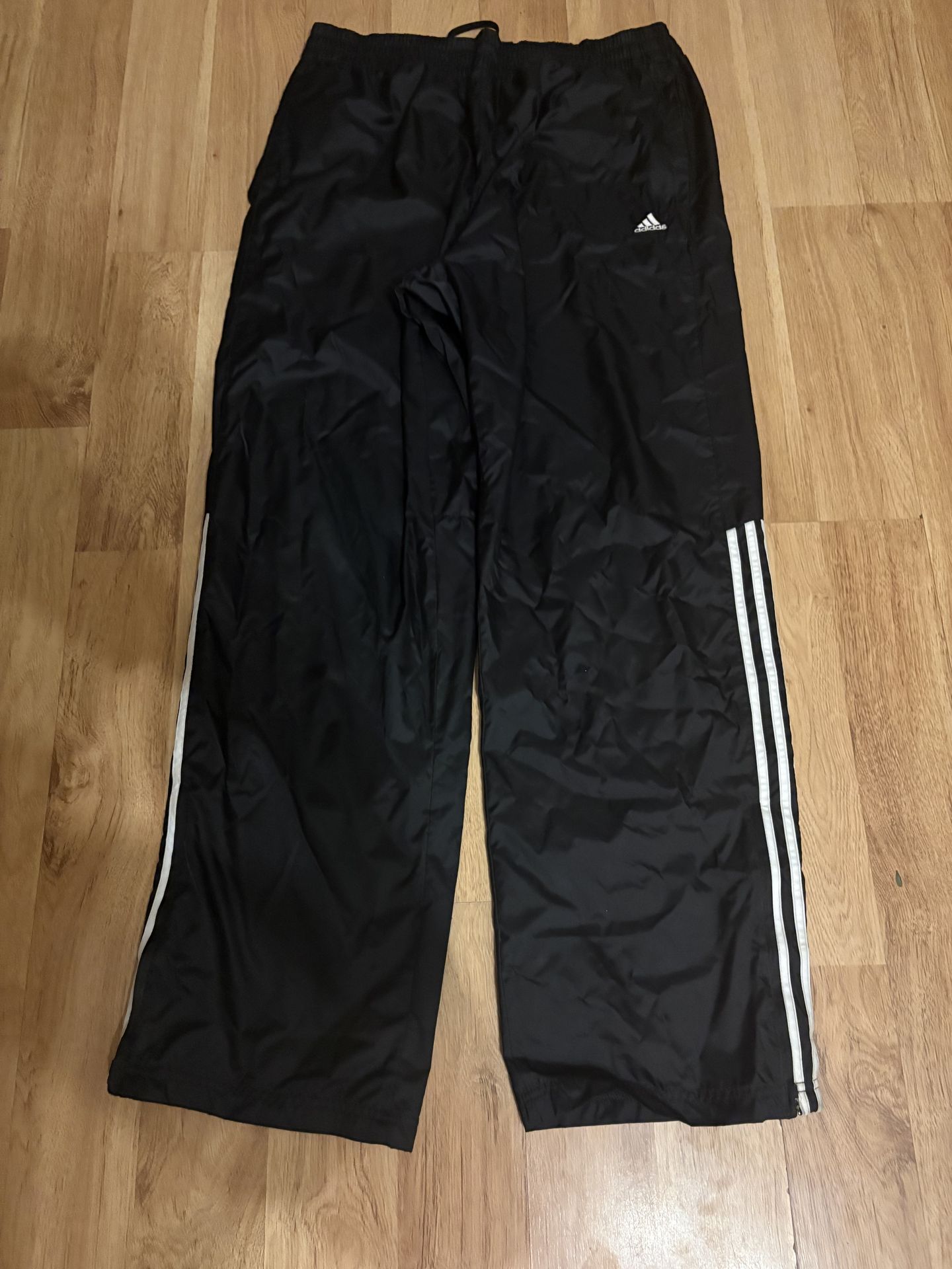 Adidas trackpants/wind breaker