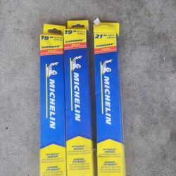 Brand New Windshield Wiper Blades 2 19s And 1 ,,,21 In