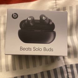 Beats Solo Buds