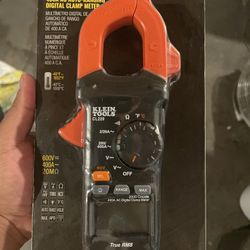 Klein Clamp Meter 