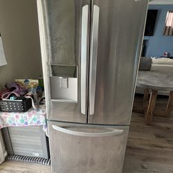 LG Refrigerator 