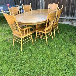 Oak Dining Table And 6 Chairs 