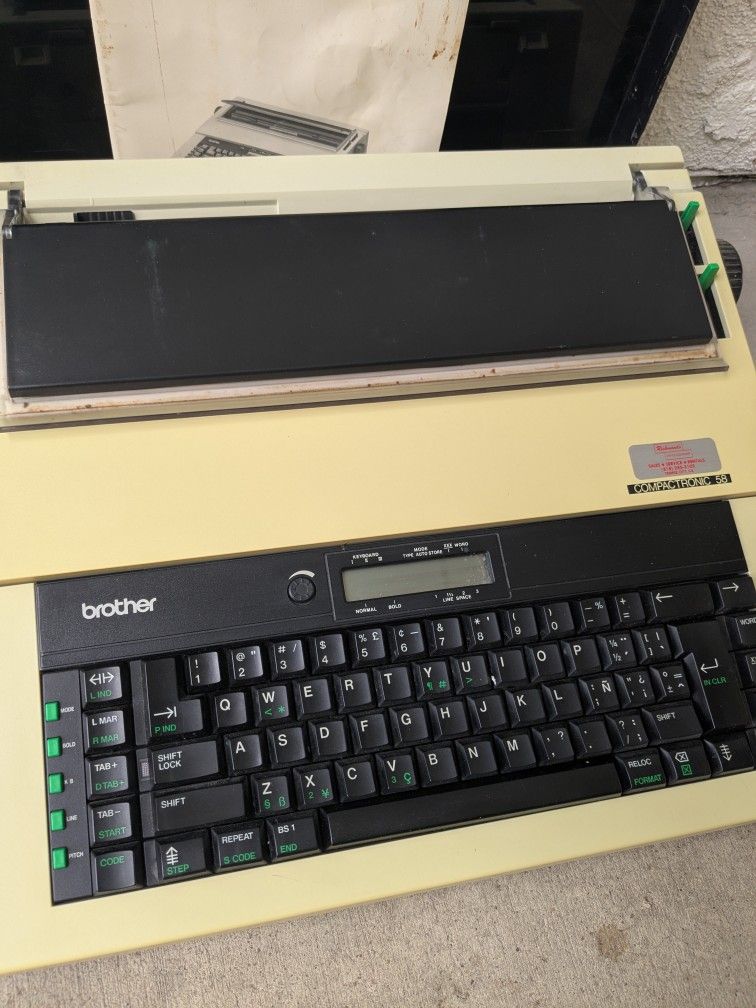 Typewriter 