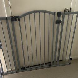 Strong Extra Tall Baby or Pet Gate 