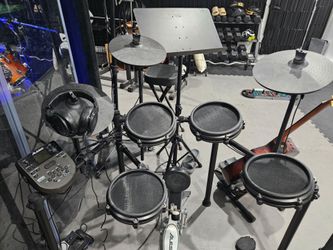 ALESIS Electric Drum Set
