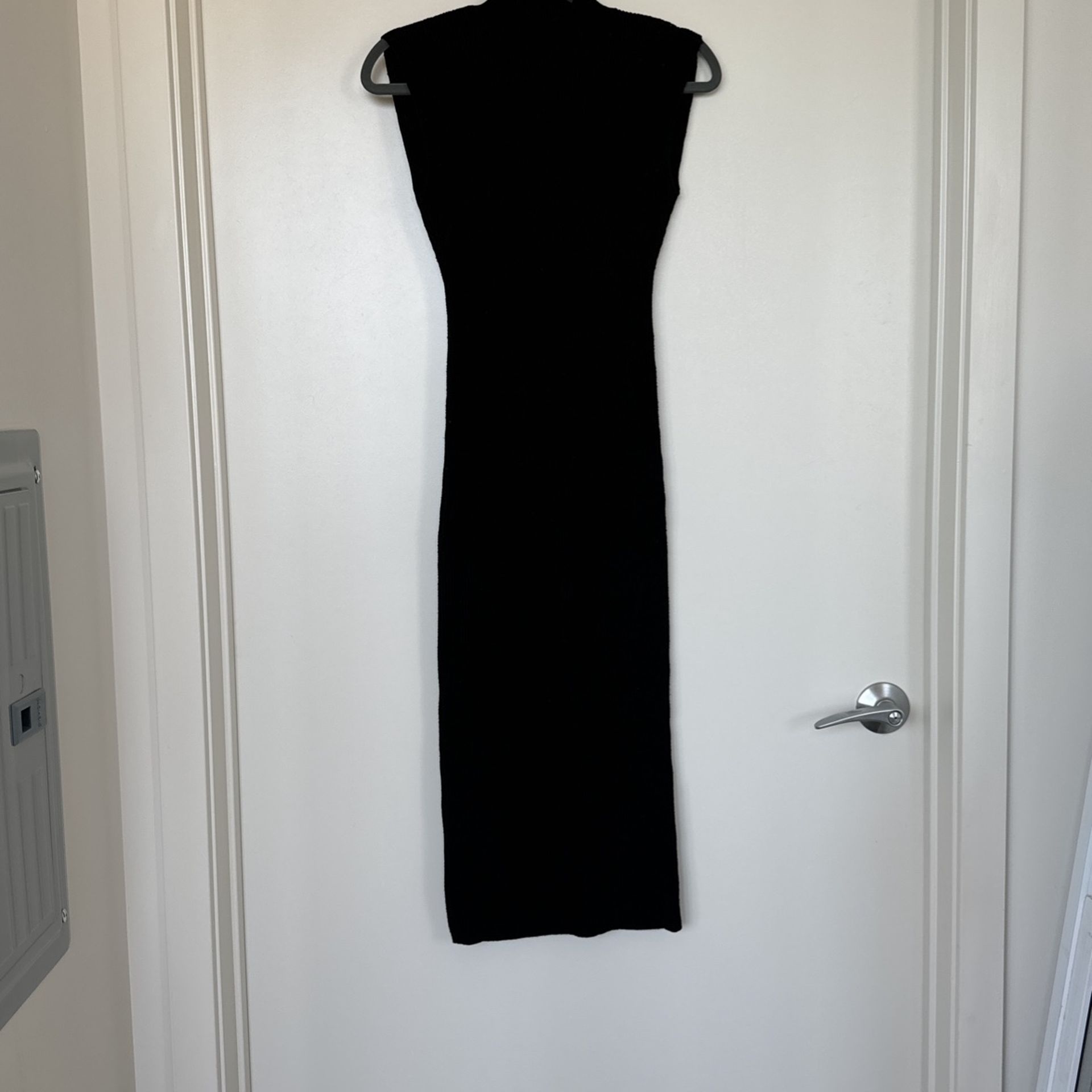 Aritzia Wilfred Dress