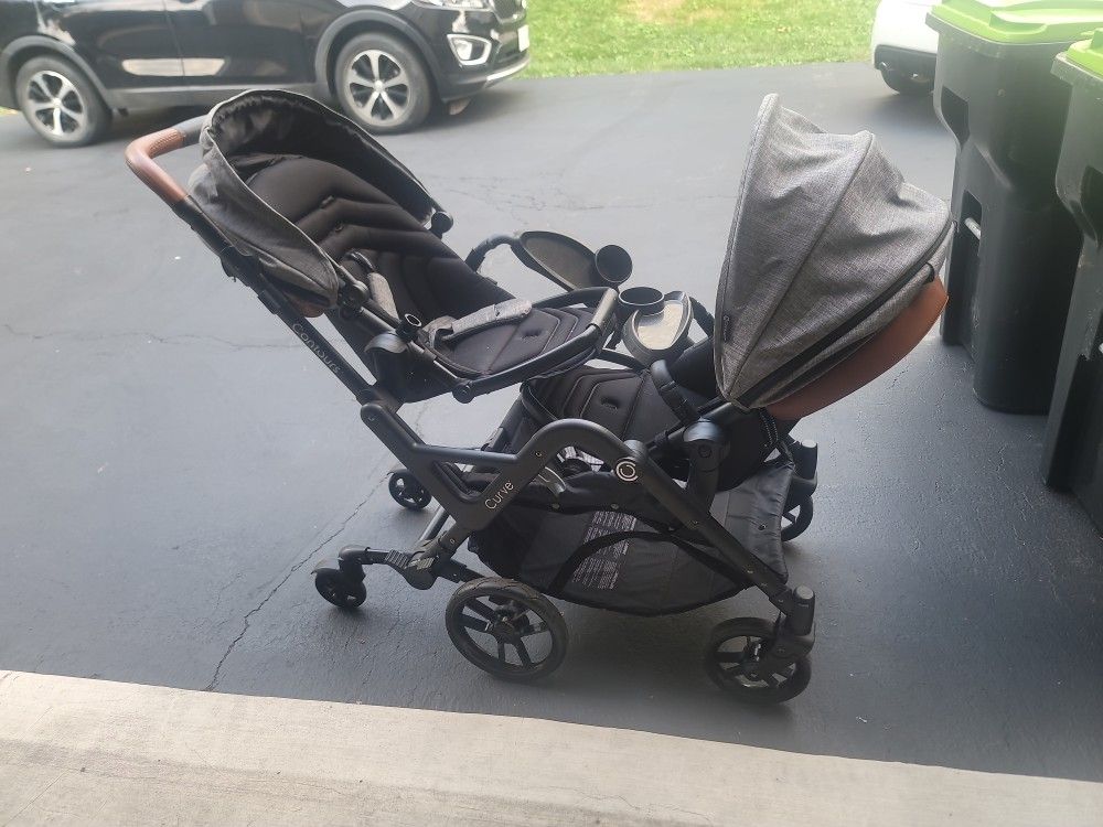 Curve contours Double Stroller