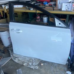 2019 Kia Forte Front Passenger Door