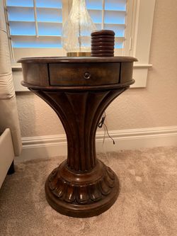 Solid Wood Pedestal Nightstand / Accent Side Table