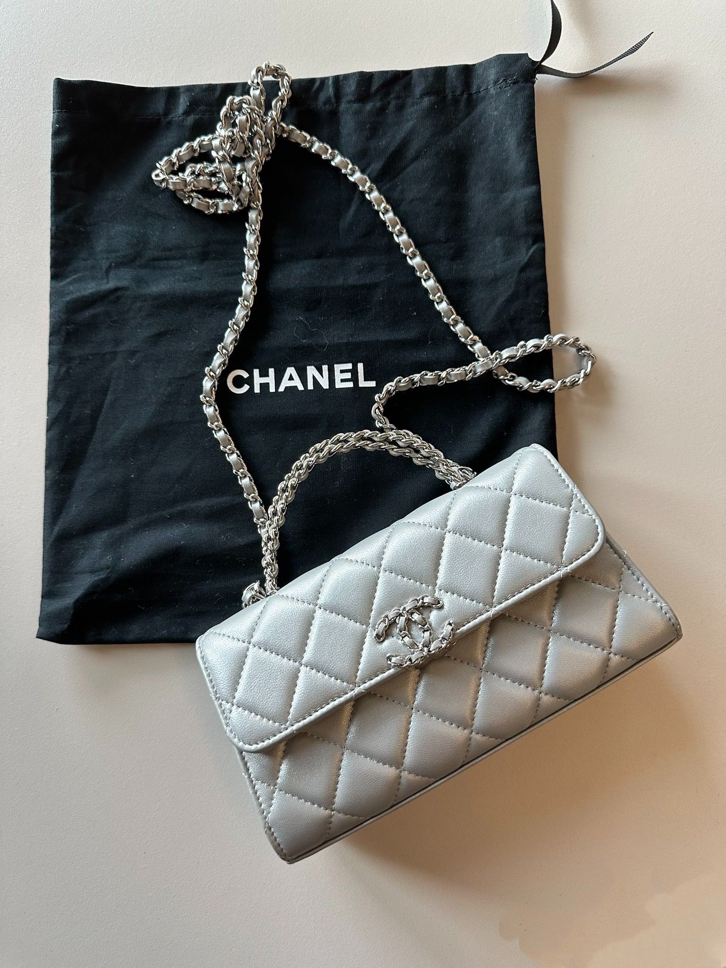 Chanel bag with chain