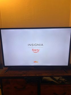 Insignia 32 inch smart tv