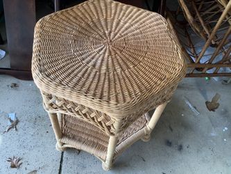 Tables  Chairs Barstools Etcpriced Sep25-95