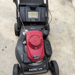 honda lawnmover hrc216 commercial
