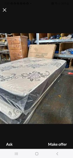 Queen Mattress and Boxspring/ COLCHONES NUEVOS