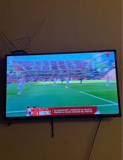 Vizio 40” No smart