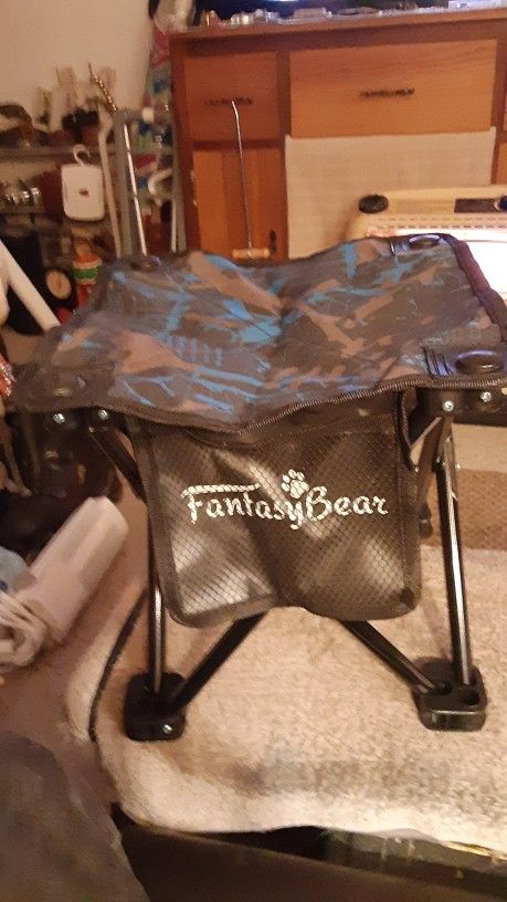 Two Fantasy BEAR Mini Folding Seats