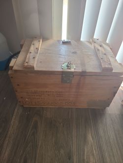 Grenade box