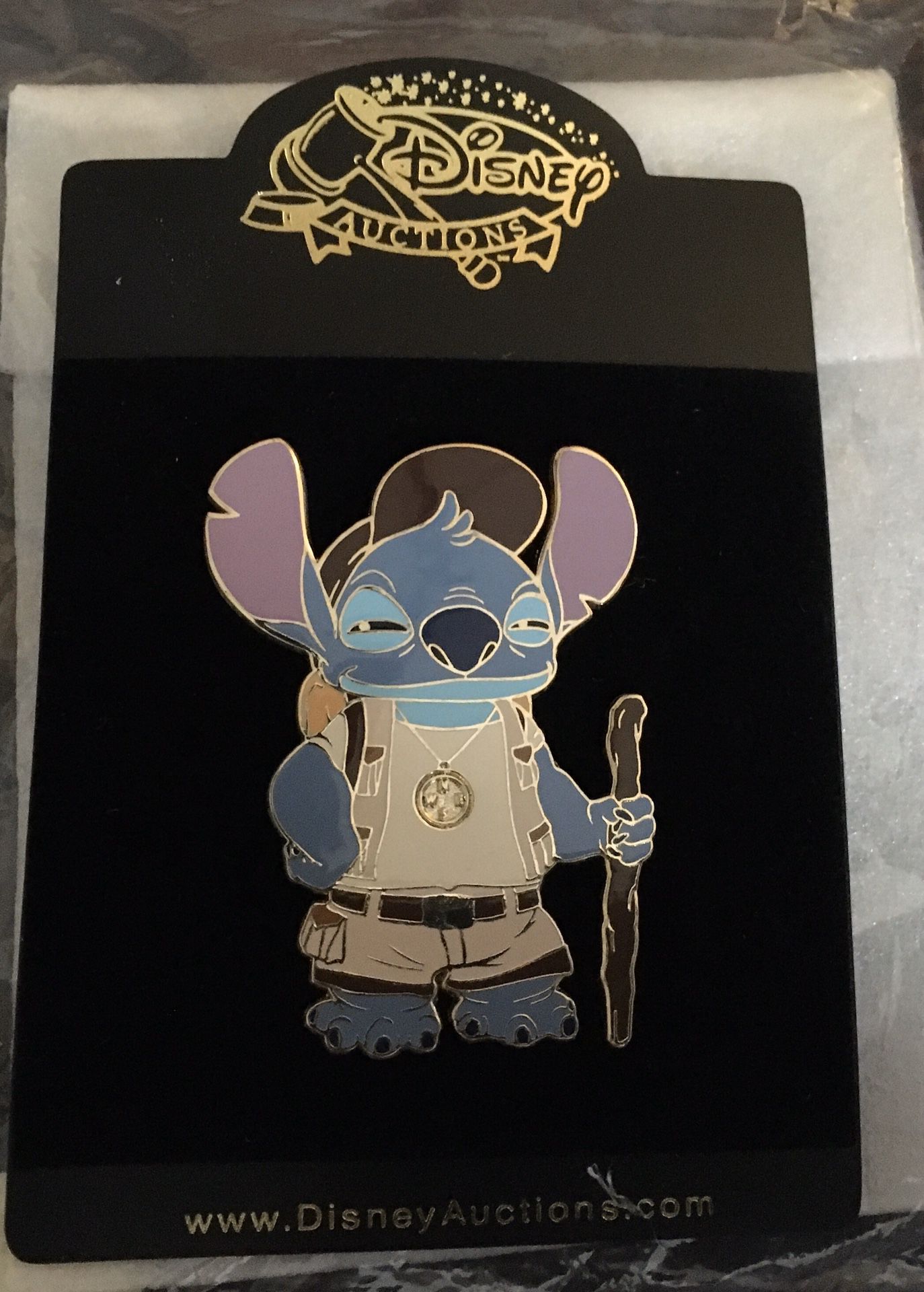 Disney Auctions Stitch Earth Day Jumbo pin