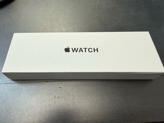 Brand new apple iwatch SE 3 40mm