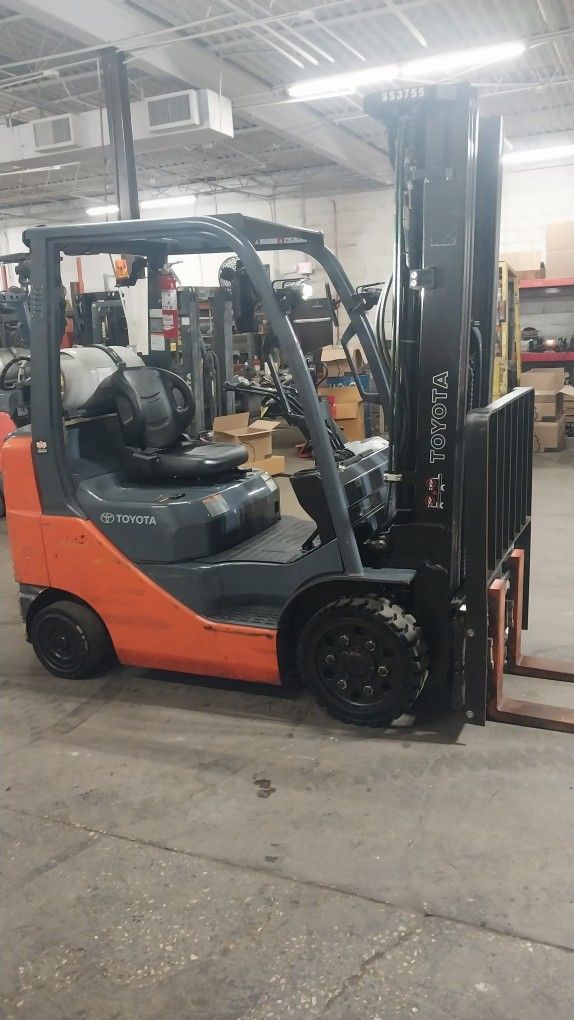 Toyota 5K LB Capacity Tall Mast Propane Forklift 