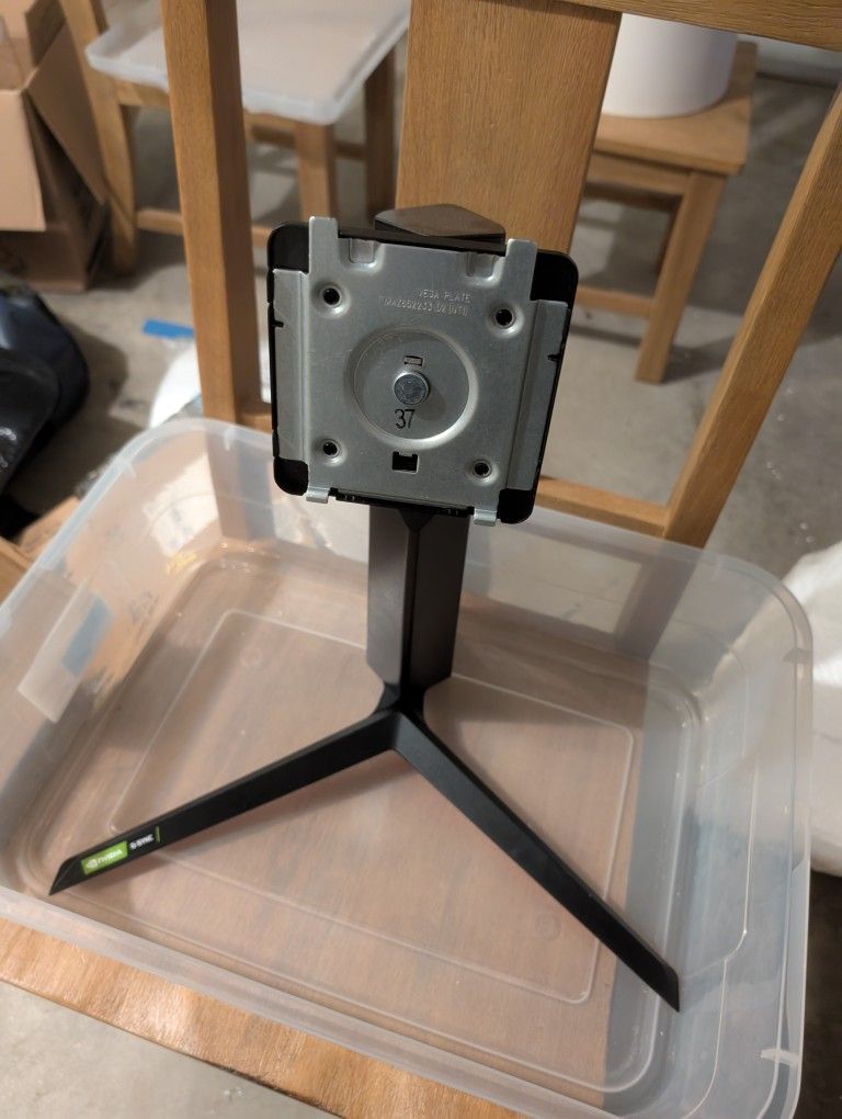 LG Ultragear Monitor Stand