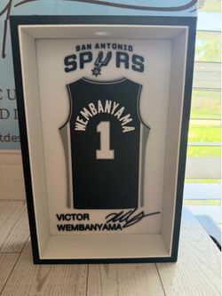 Basketball Spurs Custom Inspired Jersey Display – 3D Printed (PLA)