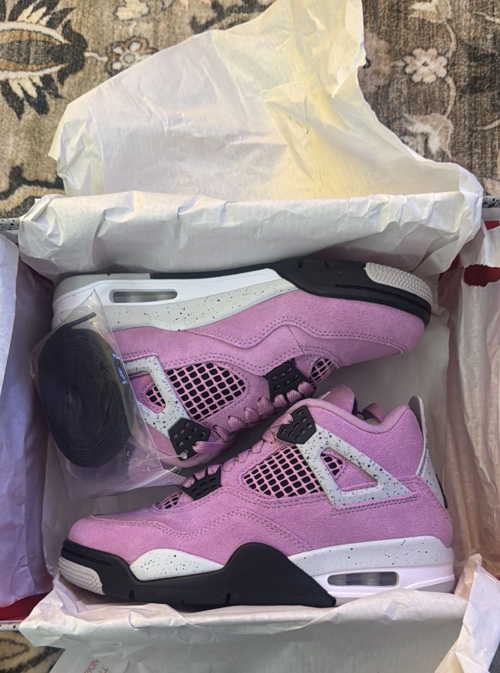 Air Jordan 4 Retro Women’s Pink Sneakers Brand New Size 5 W